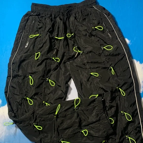 Two piece set - Picture 2 of 5